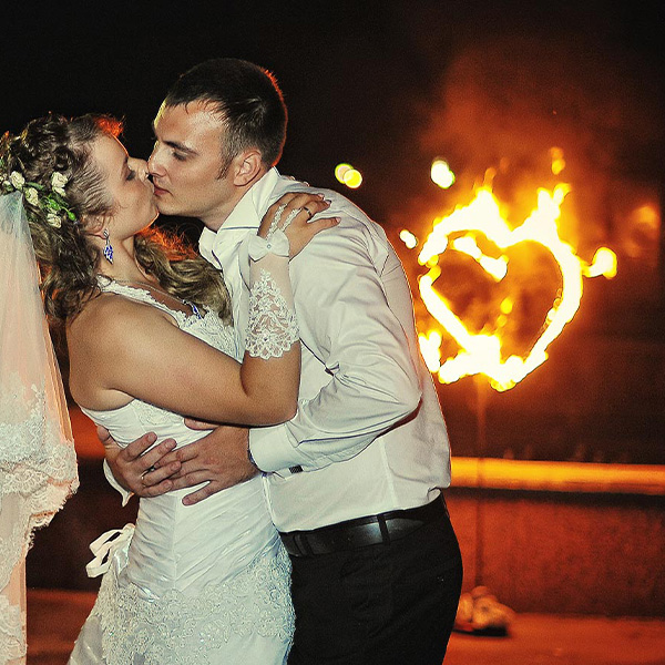 Burning hearts fire show wedding